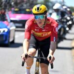 Abrahamsen sorprende en Toulouse, Pogacar se cae y Narváez escala en la general