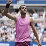 Alcaraz avanza a semifinales del US Open sin ceder un set y hace historia en Nueva York