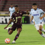 Universidad Católica y Liga de Quito protagonizan un vibrante 2-2 en el Atahualpa