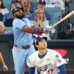 Ohtani no brilló para los Dodgers y los Azulejos empatan la Serie Mundial