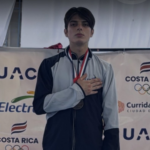 Tomás Aguinaga en esgrima conquista el oro en la Copa del Mundo Cadete de Costa Rica