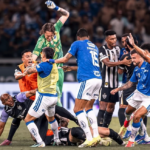 Cruzeiro campeón del Mineiro 2026 tras vencer a Atlético Mineiro en un clásico caótico