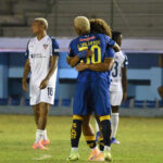 Liga de Quito se hunde en la LigaPro: cayó ante Delfín y preocupa su rendimiento