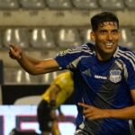 Emelec gana con sufrimiento a Técnico Universitario con penal agónico en Ambato