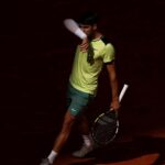 Carlos Alcaraz se baja del Madrid Open 2026 por lesión y prioriza su recuperación