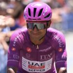 Jhonatan Narváez sigue firme en la lucha por la maglia ciclamino del Giro de Italia