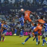 Emelec volvió a decepcionar: apenas empató con Libertad y sigue hundido en la crisis