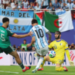 Messi rompe todos los récords y guía a Argentina con un histórico triplete en su estreno mundialista