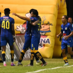 Delfín ganó el Clásico Manabita con un gol agónico y hundió a Manta FC
